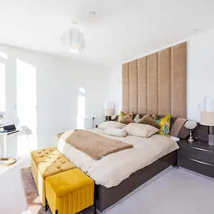Luxury Modern Bedroom In Seven Star Ultra Super High Quality , London United Kingdom